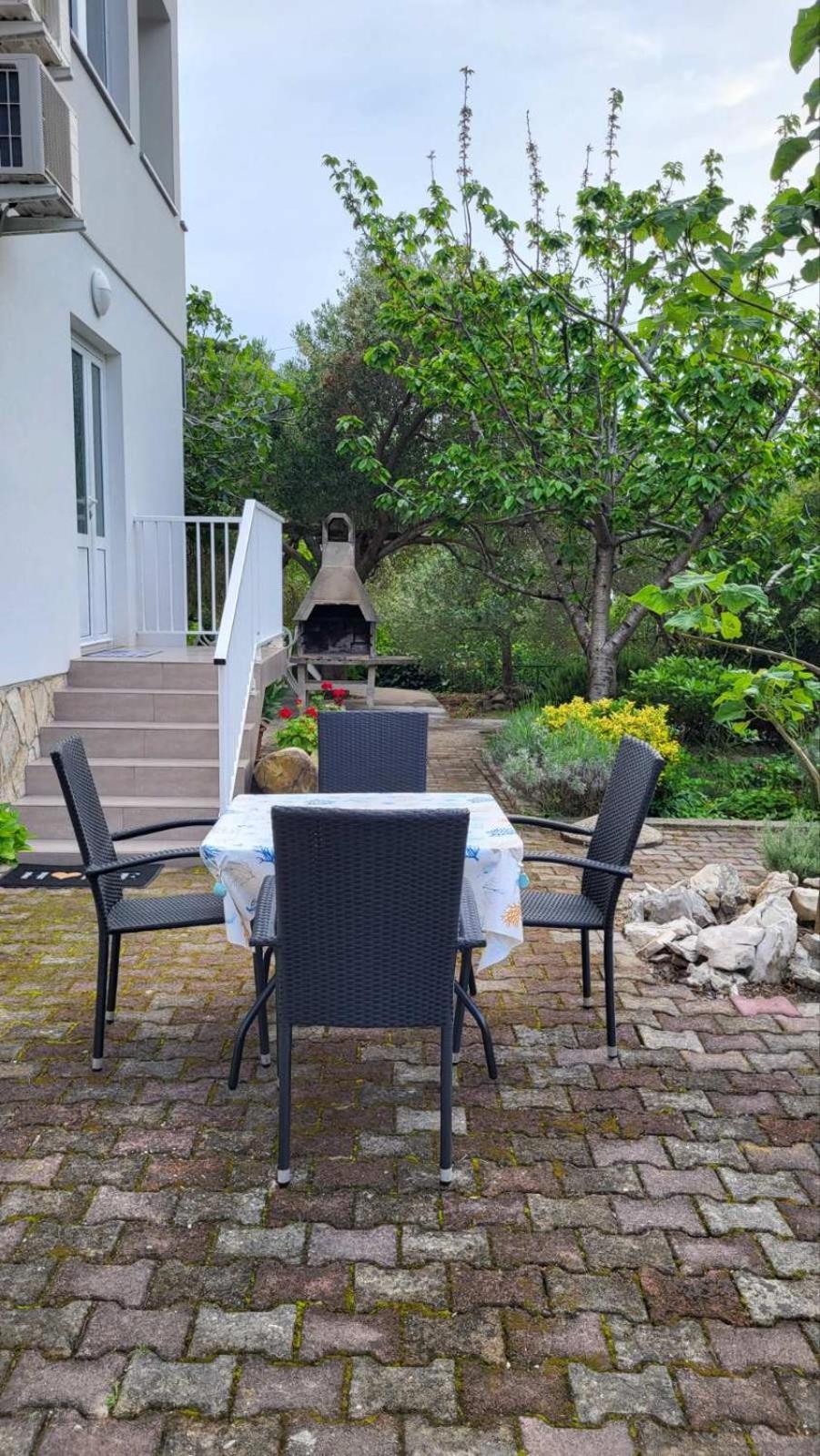 Apartman Padova Banjol Exteriör bild